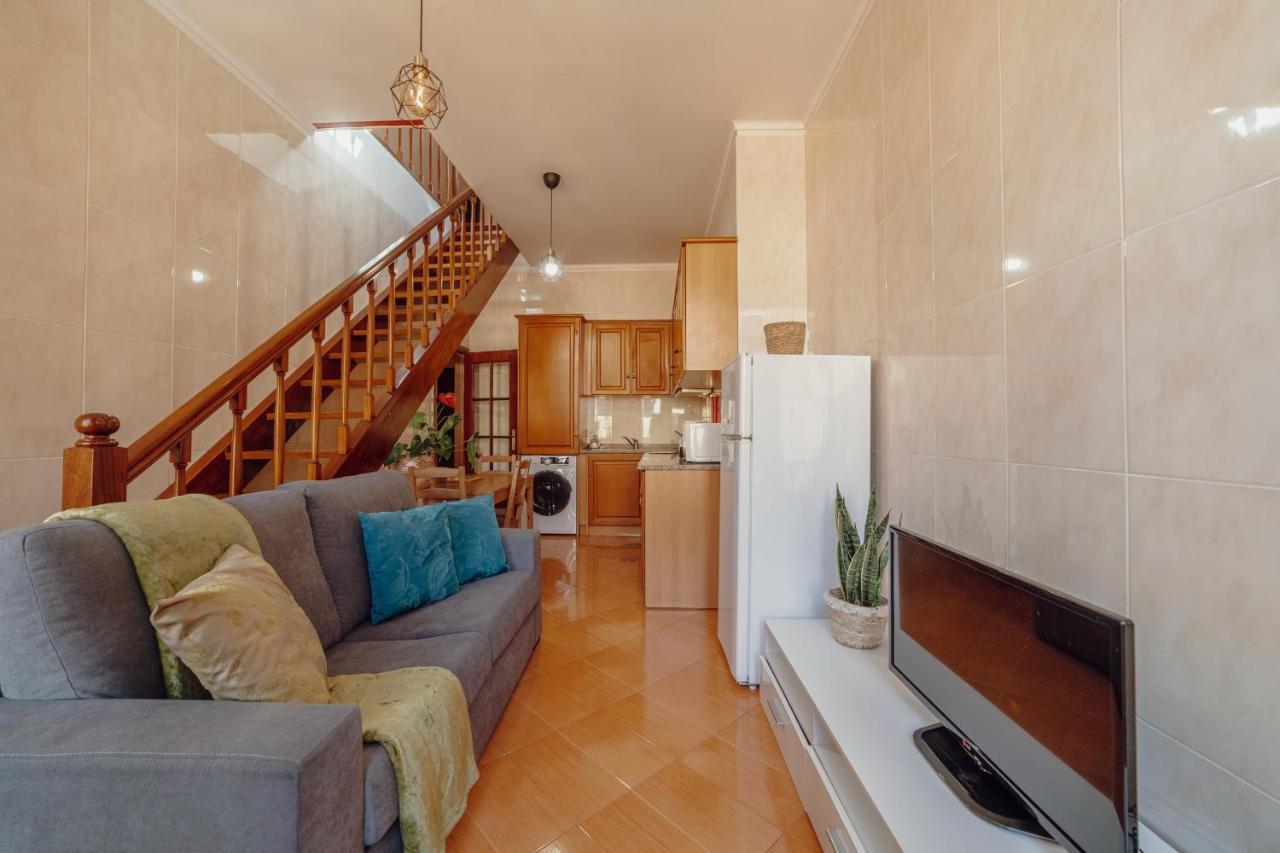 ポルトDowntown Flores Duplex By Homingアパートメント エクステリア 写真